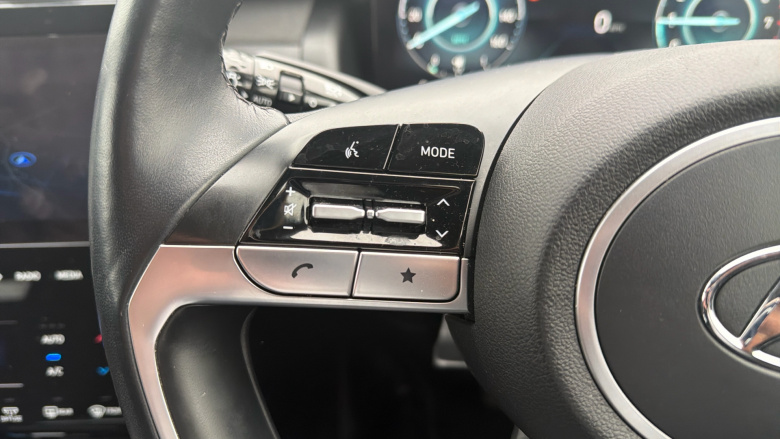 Hyundai TUCSON 1.6 TGDi 48V MHD Premium 5dr 2WD DCT Petrol Estate